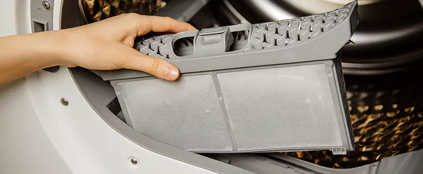 Signs Of A Clogged Dryer Lint Trap in Kyle, Texas